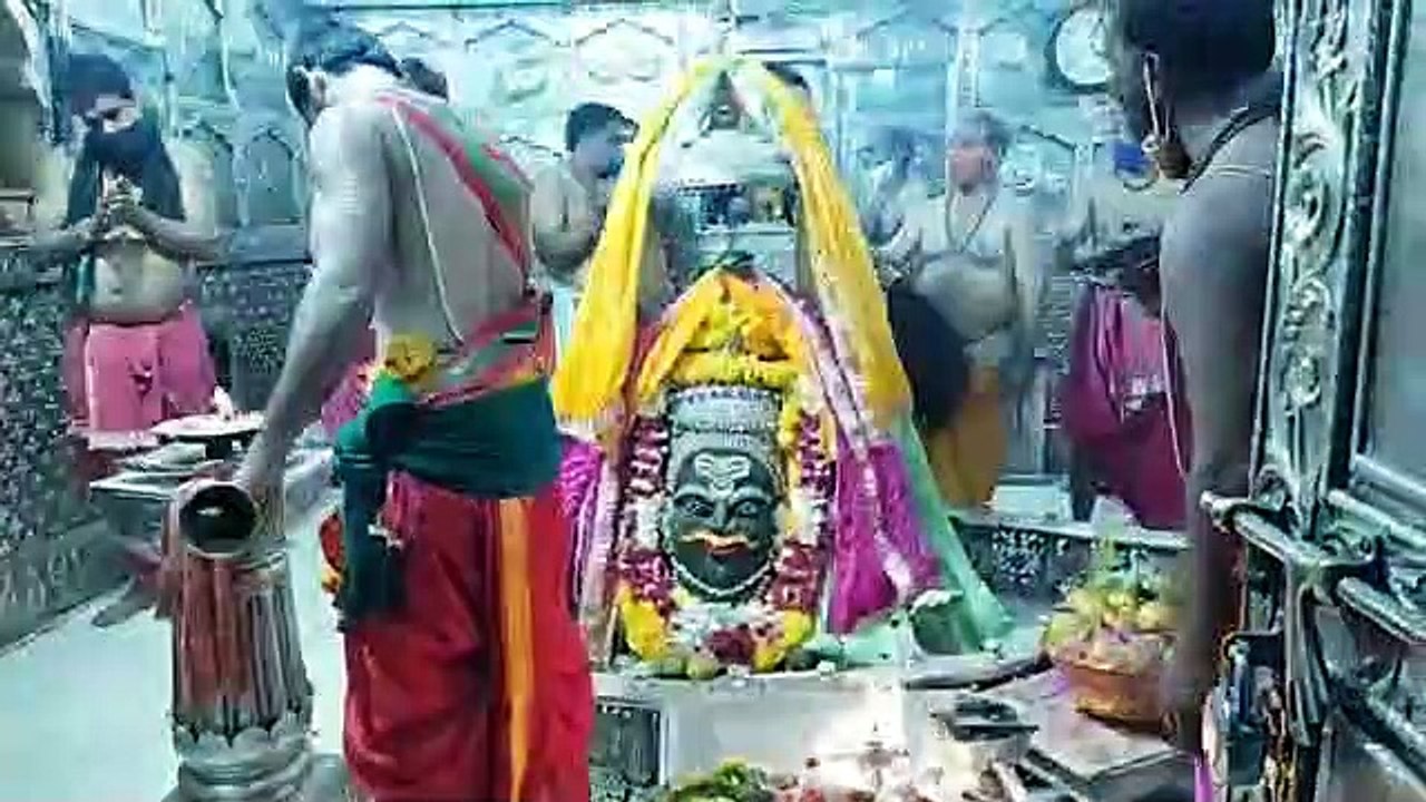 सावन के दूसरे सोमवार की बाबा महाकाल की भस्मारती live देखे