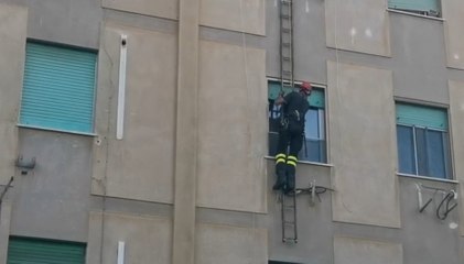 Palermo - Colto da malore, soccorso da uno "spiderman" dei Vigili del Fuoco (13.07.20)