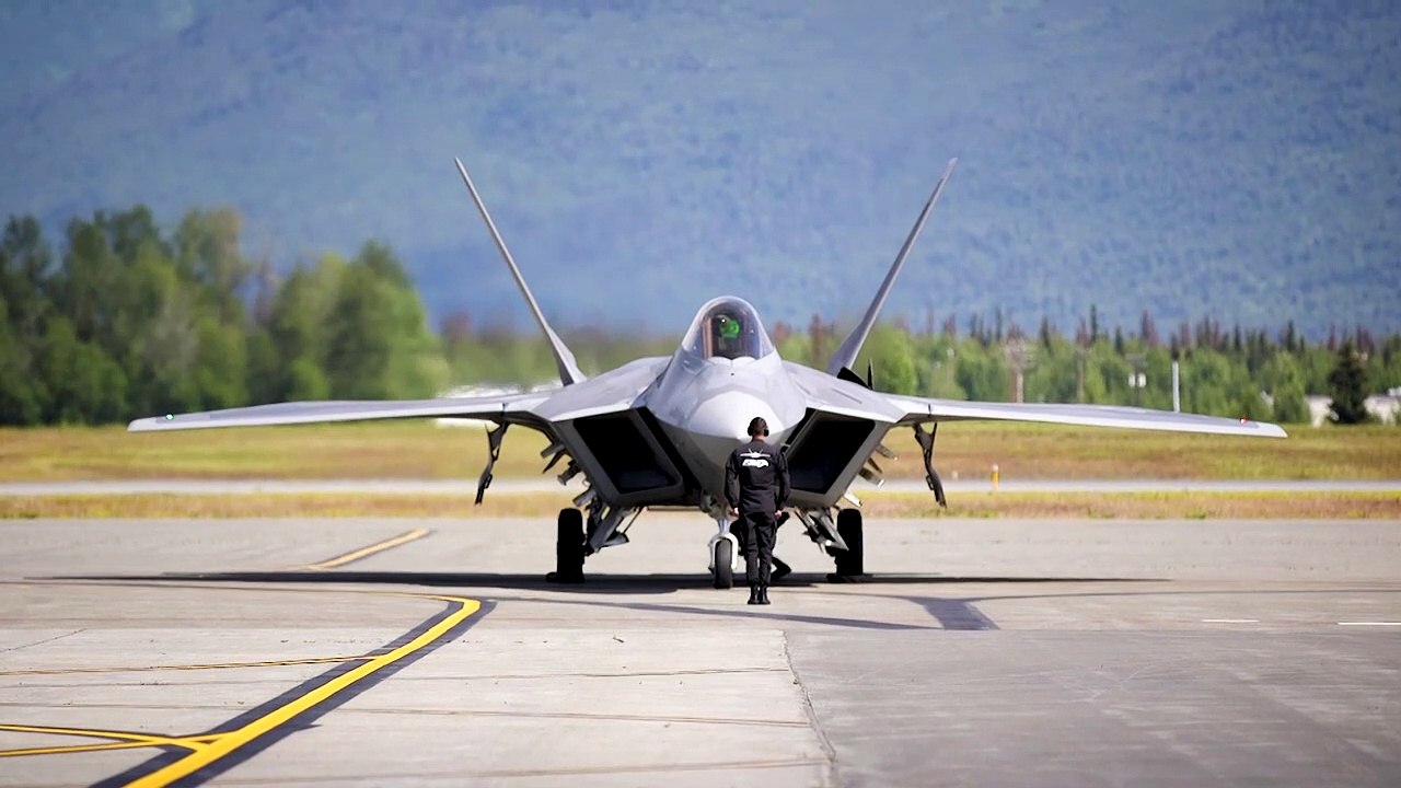 F-22 Raptor • Demonstration Team • Showcases the F-22's Maneuverability