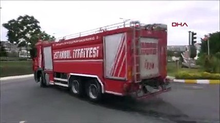 Silivri'de hastanenin yanındaki tarlada çıkan yangın paniğe neden oldu