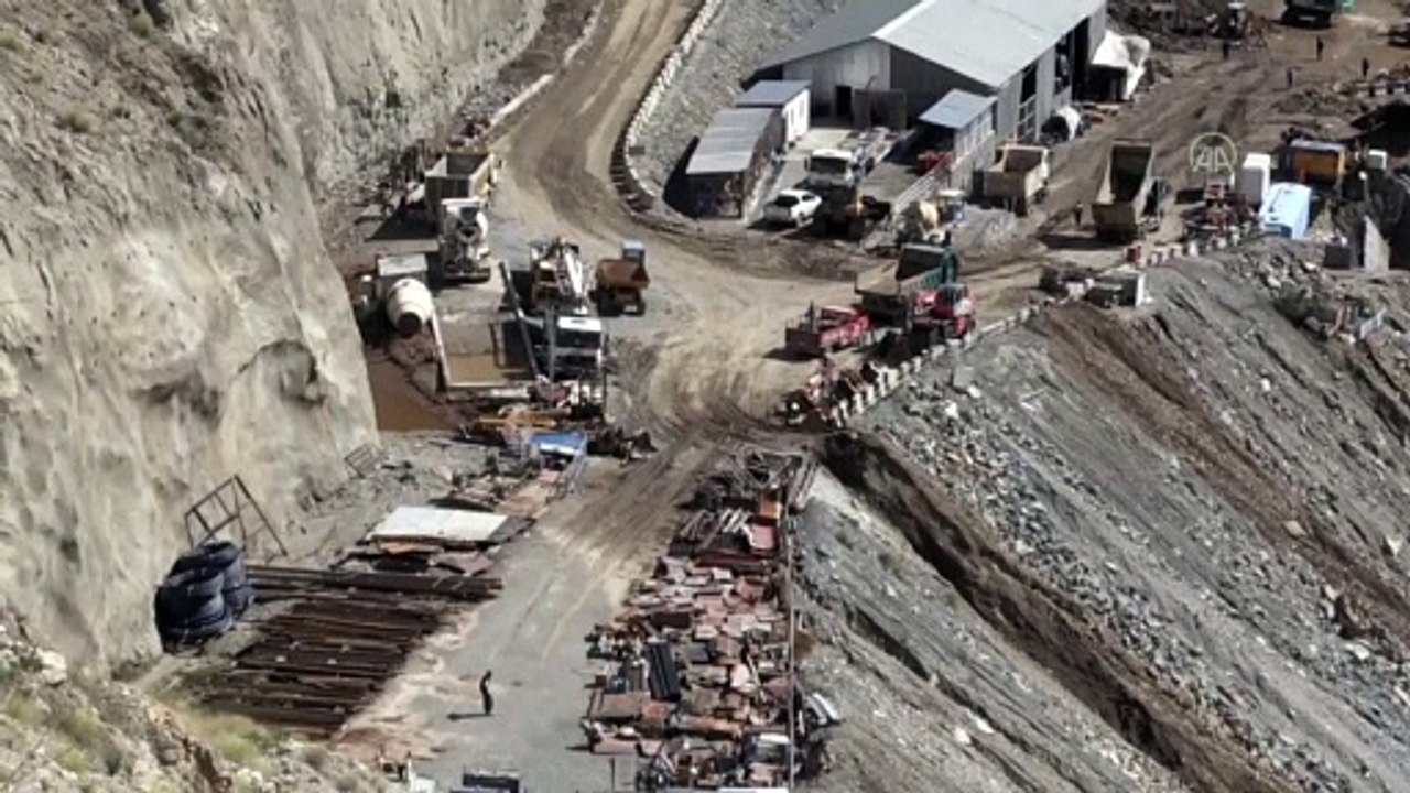 Yusufeli'de sel - Yusufeli Barajı şantiyesinde meydana gelen hasar - ARTVİN