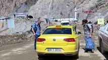 Tünelin çamur dolması sebebiyle Erzurum-Artvin yolu ulaşıma kapandı