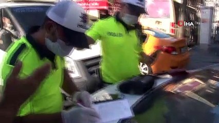 Küçükçekmece’deki Denetimlerde 2 Minibüsten 36 Yolcu Fazla Çıktı