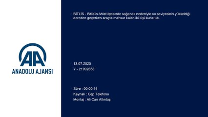 Dere yatağında mahsur kalan araçtaki iki kişi kurtarıldı - BİTLİS