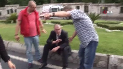 Vezneciler'de çevik kuvvet polisini taşıyan araçlara düzenlenen bombalı saldırıya ilişkin 22 sanığın yargılandığı dava karara bağlandı