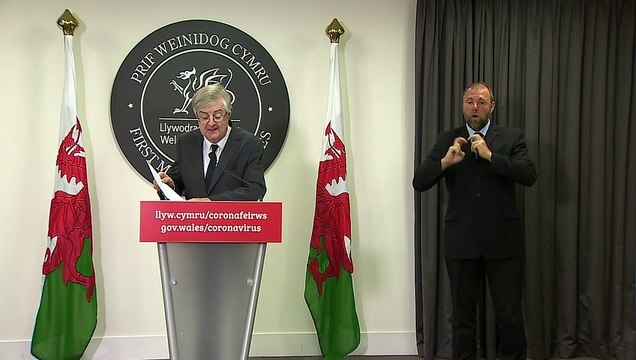 Wales makes face coverings mandatory on public transport