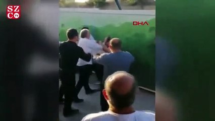 Tải video: Ankara'da, 'otobüsü yavaşlattın' tartışması tekme ve yumruklu kavgaya dönüştü