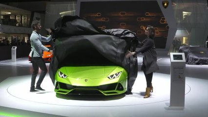 जिनेवा मोटर शो हाइलाइट्स में लेम्बोर्गिनी हुराकैन ईवो स्पाइडर और एवेंटाडोर एसवीजे रोडस्टर लॉन्च