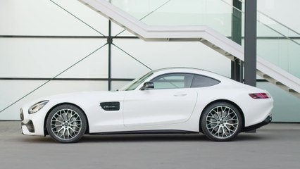 नई मर्सिडीज-बेंज एएमजी जीटी डिजाइन