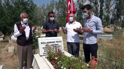 15 Temmuz şehidinin ağabeyi: 'Kardeşim şehit oldu ama çok şükür ki içimizdeki hainler temizlendi' - VAN