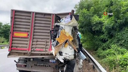 Otoyolda 1 kişinin hayatını kaybettiği kazada trafik 3 saat sonra normale döndü