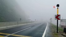 Bolu Dağı’nda sis nedeni ile görüş mesafesi 30 metreye düştü