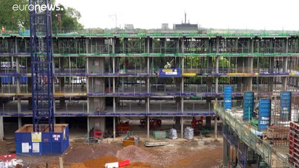 Uk, crescita lenta dopo il blocco