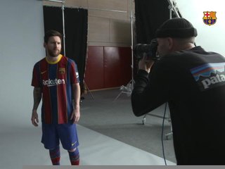 Barcelone - Griezmann et Messi présentent le nouveau kit du Barça