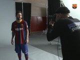 Barcelone - Griezmann et Messi présentent le nouveau kit du Barça
