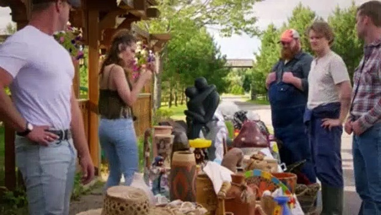 Letterkenny S08E05 Yard Sale Saturday