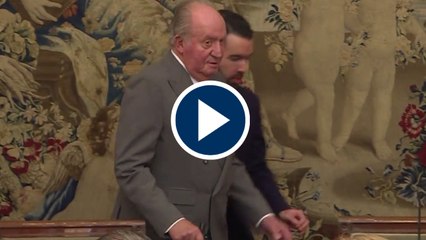 El Gobierno deja entrever que sería bueno que el rey emérito abandonase el Palacio de la Zarzuela