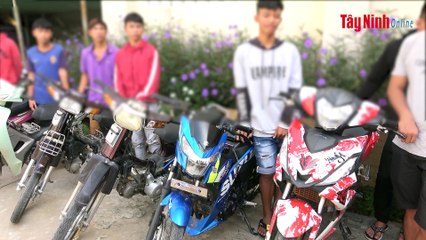 Cảnh sát giao thông bắt giữ nhóm thanh thiếu niên có hành vi đua xe trái phép
