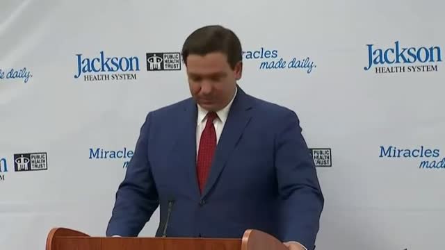 California cierra los negocios que no sean al aire libre