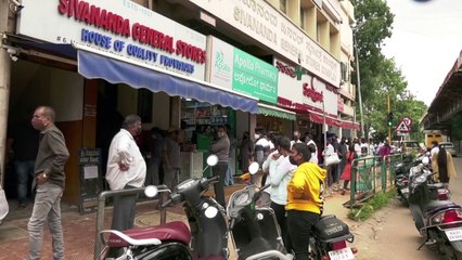 سكان بنغالور الهندية يستعدون لإغلاق جديد