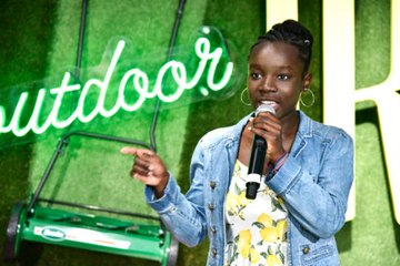 Texas Teen Helps Save Honeybees with Wildly Successful Lemonade Business