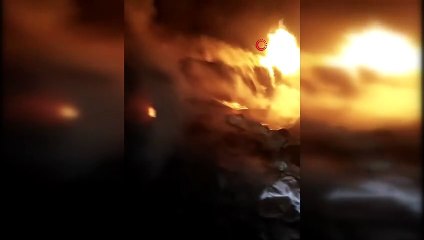 Ardahan’da korkutan yangın: 2 ev ile 1 ahır kül oldu