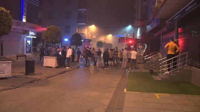 Bağcılar'da çok sayıda iş yerinde yangın çıktı