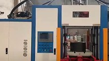 Vertical  rubber injection machine