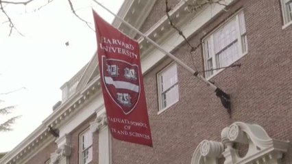 Trump rectifica sobre los estudiantes extranjeros matriculados online