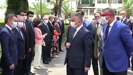 Antalya Valisi Yazıcı'dan turistlere 'sizi bekliyoruz' çağrısı