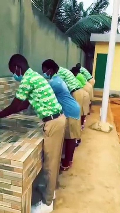 Scandale se3uel au Togo  les élèves implorent le pardon