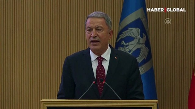 Bakan Akar: TSK'nın şanlı üniformasını hiçbir hainin taşımasına müsaade etmeyeceğiz