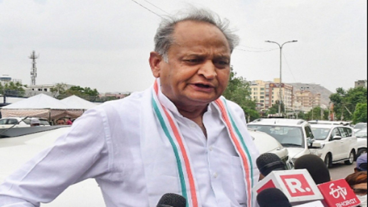 Rajasthan Crisis: Ashok gehlot slams Sachin pilot