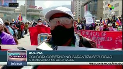 Miles marchan en Bolivia contra decretos del Gobierno de facto