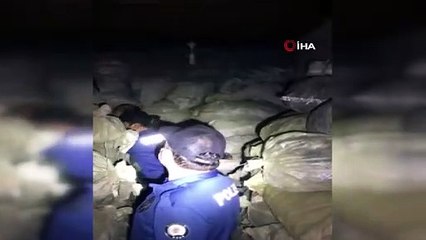 Annesi rüya gören kadın, define için evin salonuna 21 metre kuyu kazdırdı