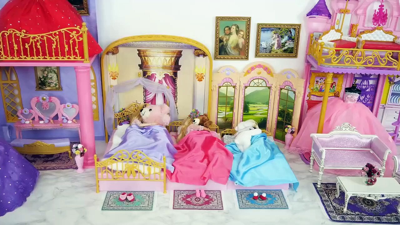 Princess 3 Sisters Castle Bedroom Morning Prinzessin Chambre de