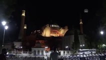 Ayasofya Camii'nde sela sesleri