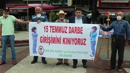 Islık diliyle 15 Temmuz darbe girişimini kınadılar
