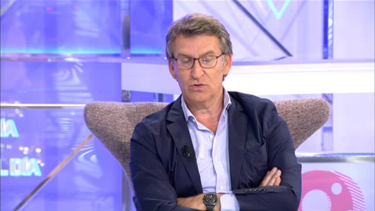 Núñez Feijóo: "Hay un interés político por condenar al Rey emérito y por cuestionar la Monarquía parlamentaria"