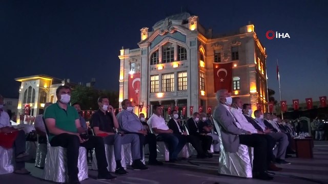 Aksaray’da 15 Temmuz darbe girişimi lanetlenerek şehitler anıldı