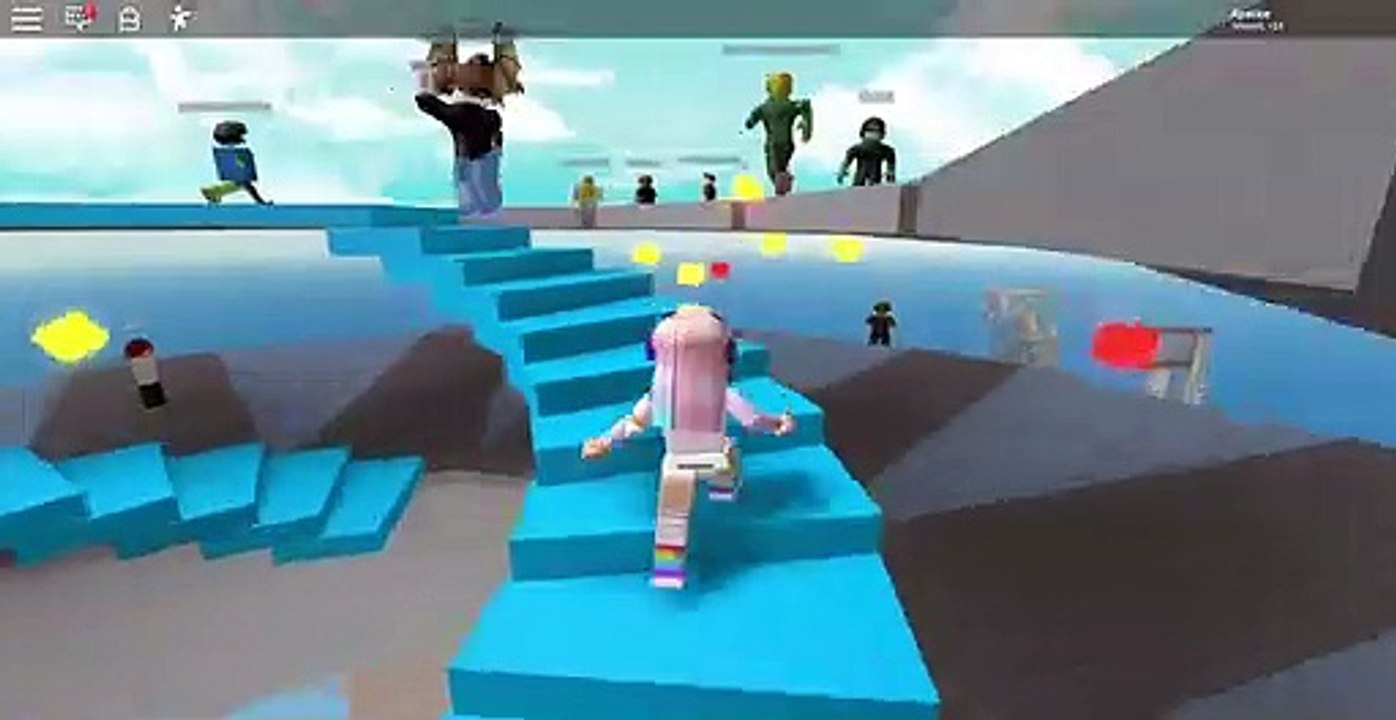 I SURVIVED A SCARY NATURAL DISASTER! IN ROBLOX!
