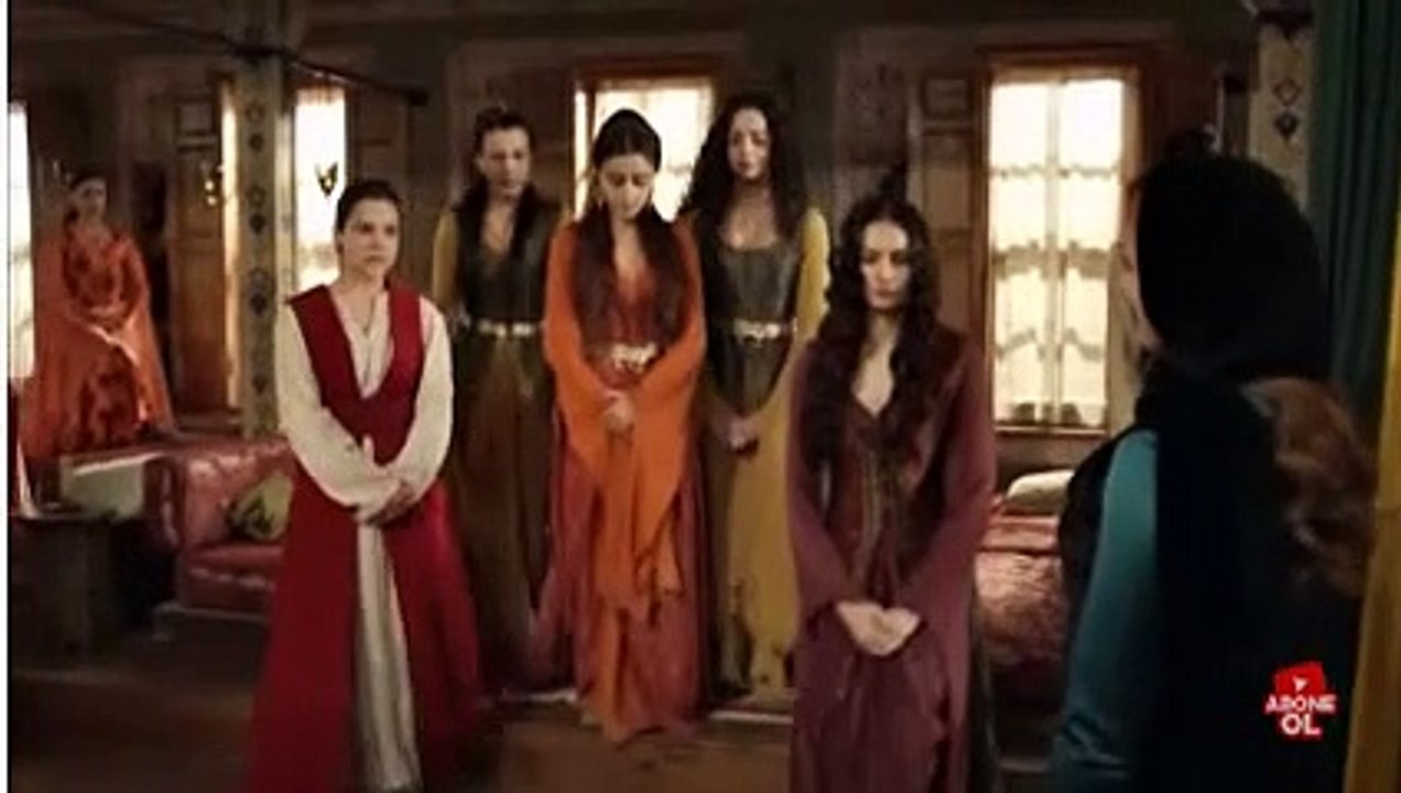Thời đại hoàng kim lồng tiếng - Hoàng phi Hurrem lo sợ sẽ mất Quốc vương Suleyman