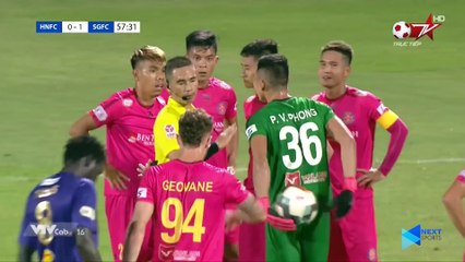 Hết sút 2m không vào, Văn Quyết lại sút -bắn chim- trên chấm 11m trước Sài Gòn FC - NEXT SPORTS