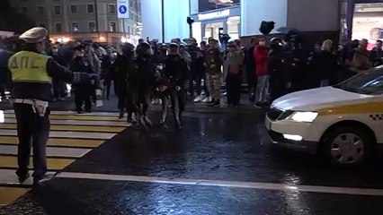 Mehr als 140 Menschen bei Anti-Kreml-Protest in Moskau festgenommen