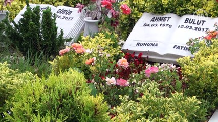 15 Temmuz şehitleri kabirleri başında anıldı