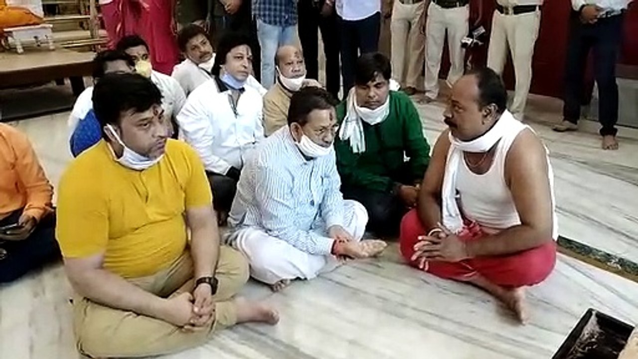 कैबिनेट मंत्री प्रेमसिंह पटेल महाकाल दर्शन करने...