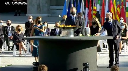 L'Espagne rend hommage à ses victimes du Covid-19