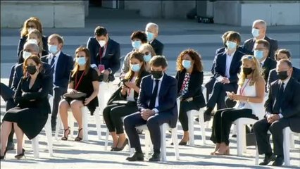 "Defiendan la sanidad de todos, porque no hay mejor homenaje a los que nos dejaron que velar por nuestra salud"