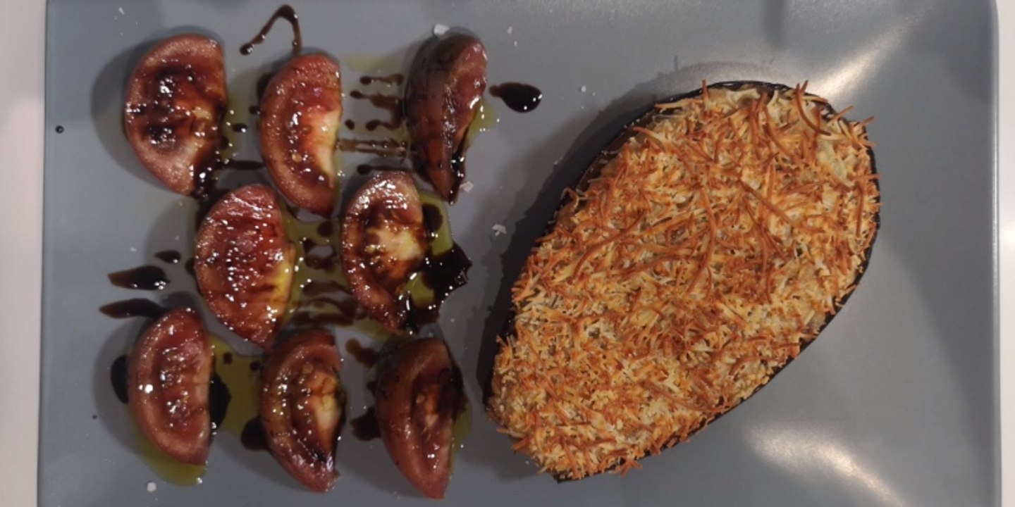 Receta de berenjenas rellenas de atún y queso al horno