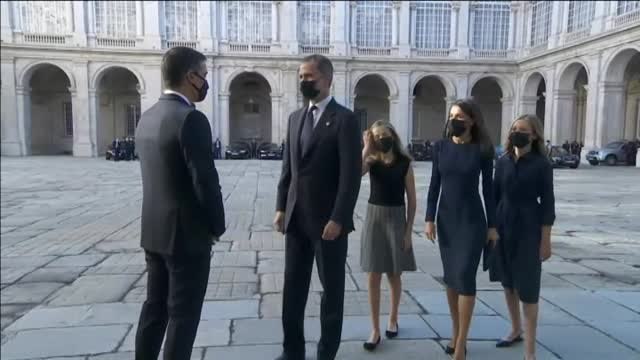 España rinde homenaje a las víctimas del coronavirus